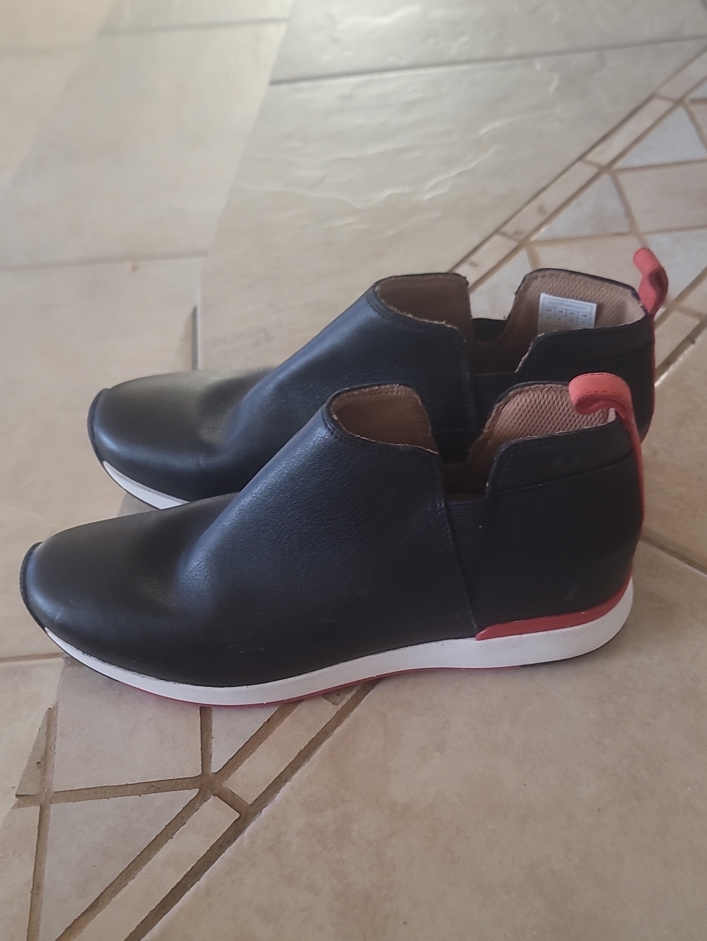 Vionic Black Mules with Pink Heel Tab. SZ 10